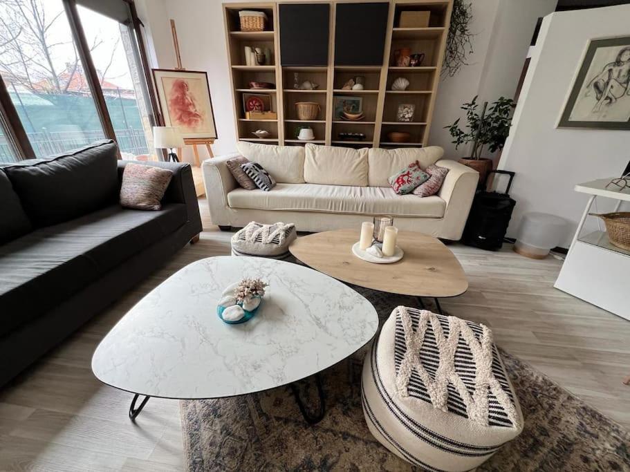 Kazanlak Large Guest House Apartment Near The Center With Full Kitchen & Dining Room, King Beds, Garden Patio, Free Parking & Self Check-In Exterior foto
