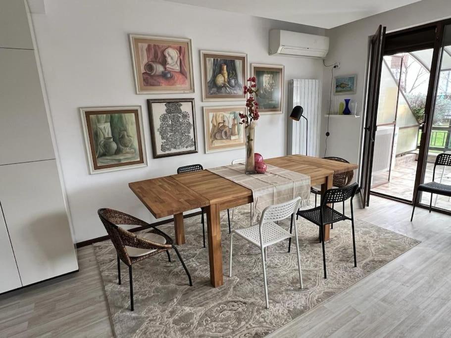 Kazanlak Large Guest House Apartment Near The Center With Full Kitchen & Dining Room, King Beds, Garden Patio, Free Parking & Self Check-In Exterior foto